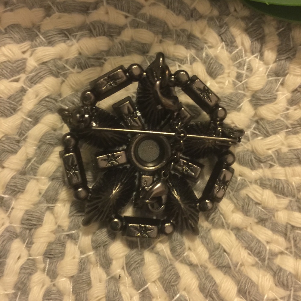 Premier Designs Brooch - Picture 12 of 15